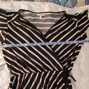 🤩Black with Tan & White Stripes Dress🤩
